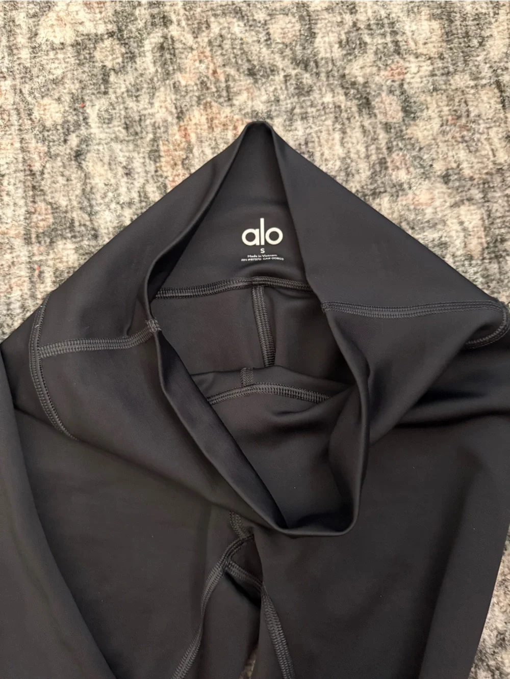 ALO Yoga charcoal Performance Leggings